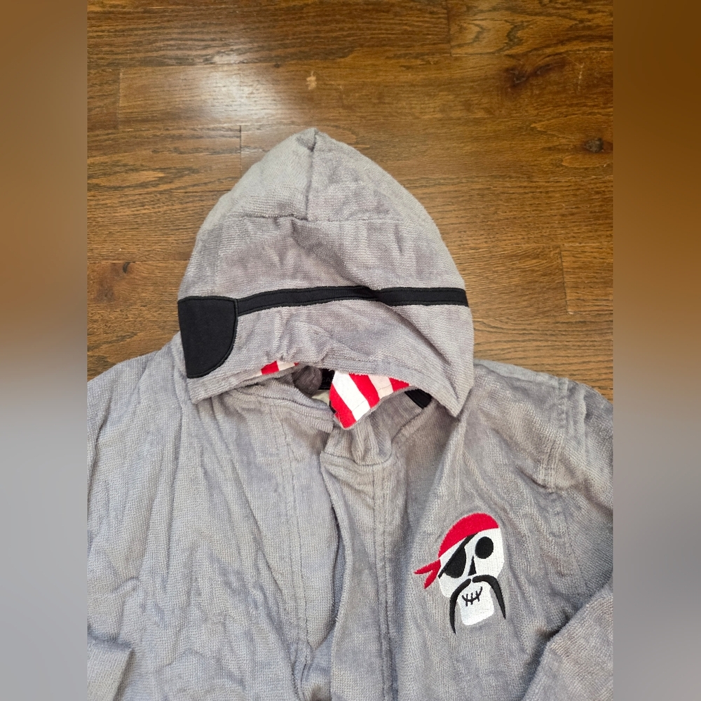NEW Nautica Boys M 7/8 Gray Pirate Robe/Swim Coverup - Picture 6 of 7